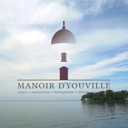 Manoir D'Youville Chateauguay Heights Экстерьер фото